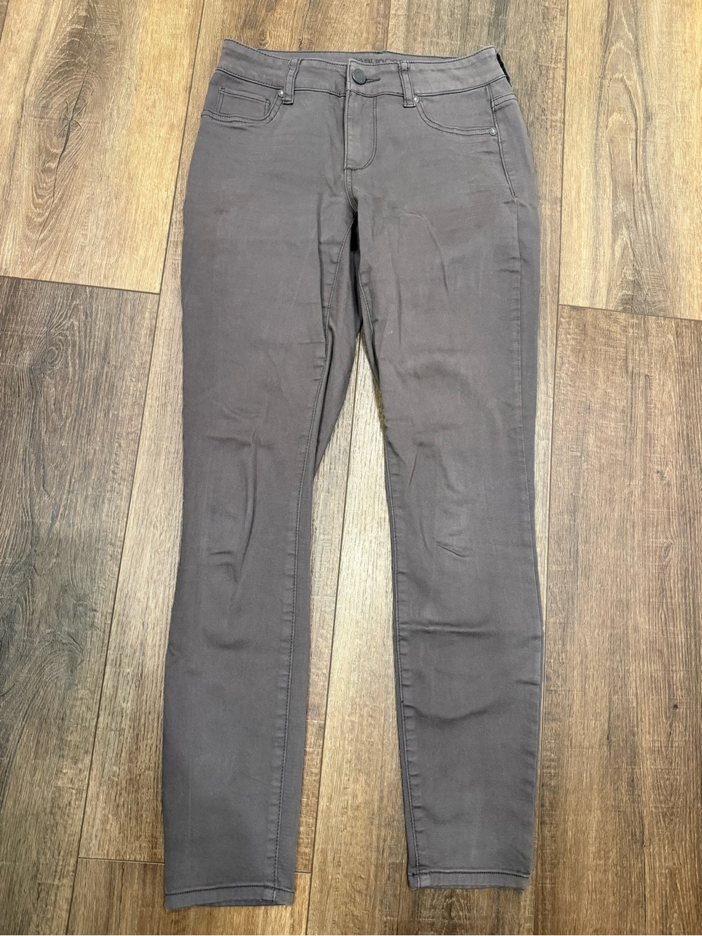 Maurice’s grey skinny jean jegging XS low rise